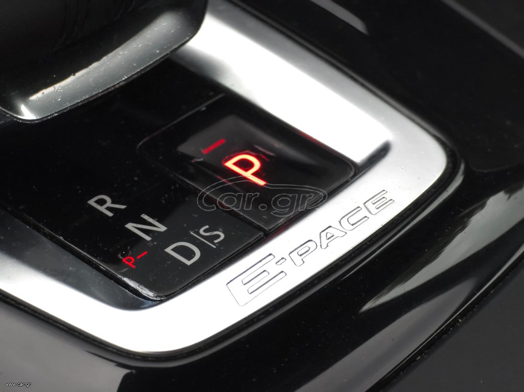Jaguar E Pace 5