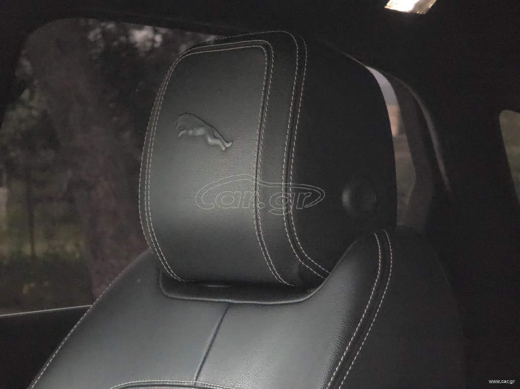 Jaguar E Pace 6