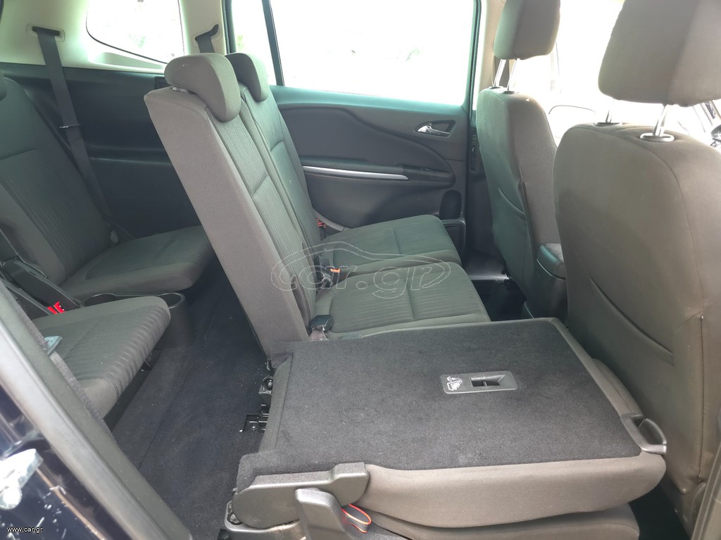 Opel Zafira 6