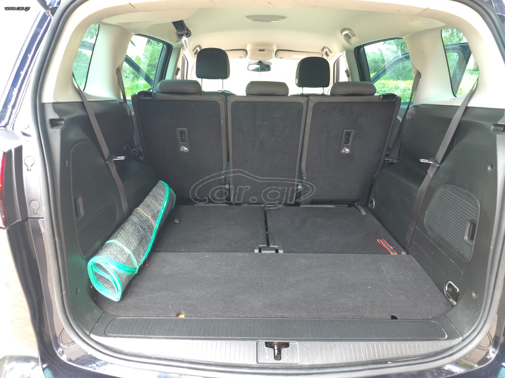 Opel Zafira 8